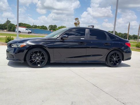 Used 2024 Honda Civic Sport image 3