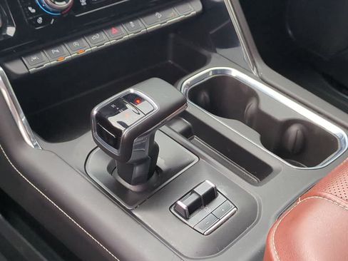 Used 2025 GMC Sierra 1500 Denali Ultimate AWD/4WD image 33