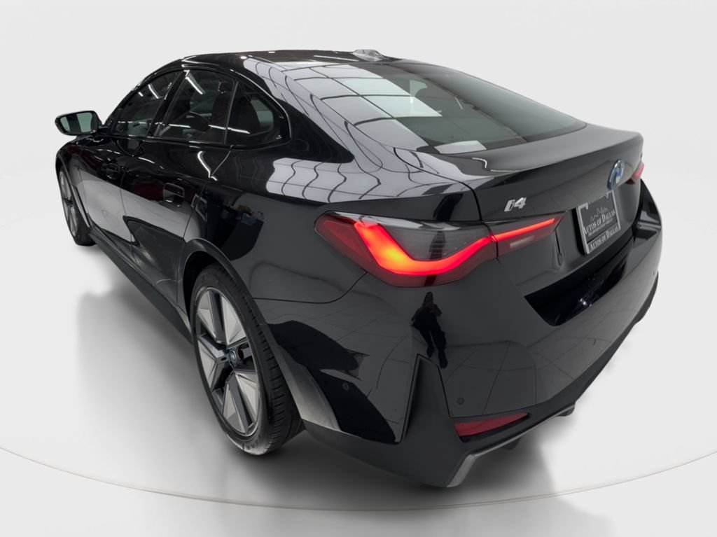 Used 2023 BMW i4 eDrive35 RWD image 11