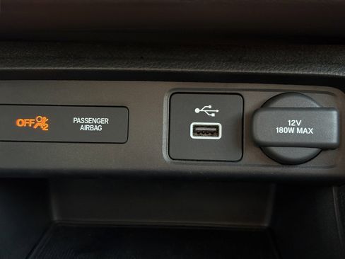 Used 2023 Honda Civic Sport image 9