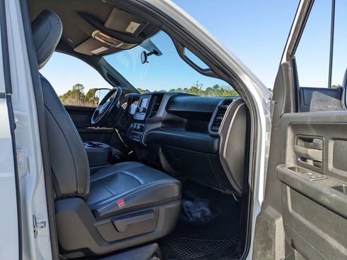 Certified 2022 RAM 2500 Tradesman w/ Chrome Appearance Group image 33