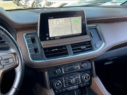 Used 2022 Chevrolet Suburban High Country w/ LPO, Illumination Package image 5