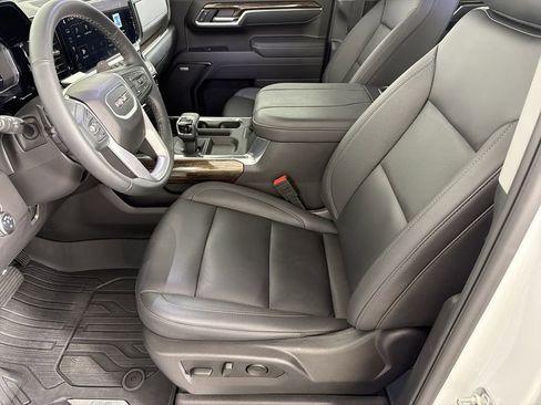 New 2025 GMC Sierra 1500 Elevation w/ Elevation Premium Package image 7