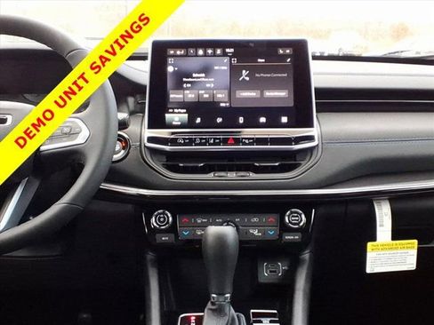 New 2026 Jeep Compass Limited AWD/4WD image 7