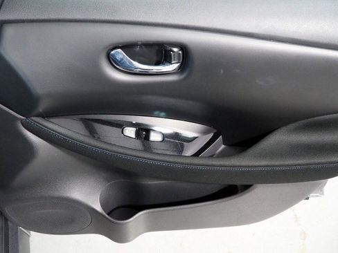 Used 2024 Nissan Leaf SV Plus image 57