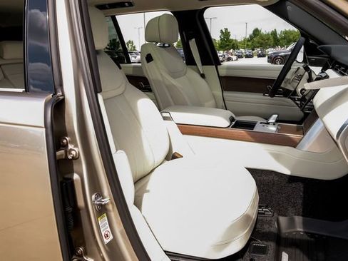New 2026 Land Rover Range Rover SE AWD/4WD image 44