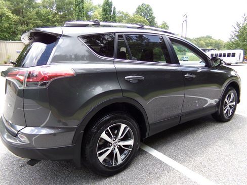 Used 2016 Toyota RAV4 XLE FWD image 6