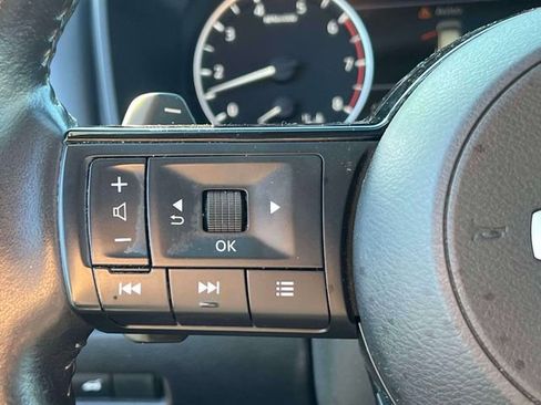 Used 2021 Nissan Rogue SL w/ Premium Package image 21