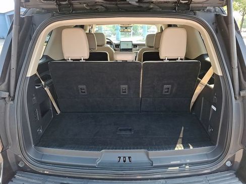 Used 2024 Ford Expedition Limited RWD image 33