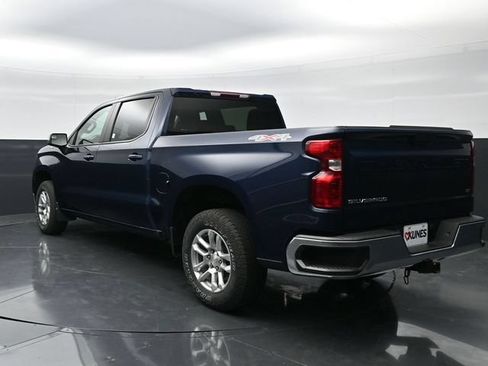 Used 2023 Chevrolet Silverado 1500 LT AWD/4WD image 8