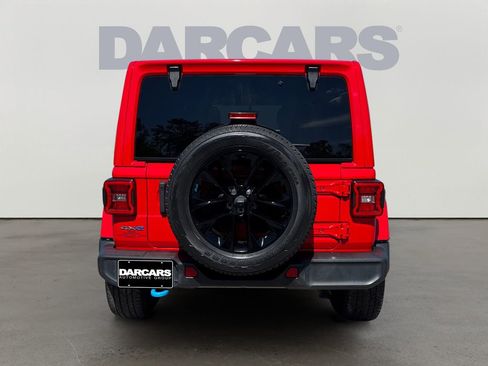 Used 2022 Jeep Wrangler Unlimited Sahara image 6