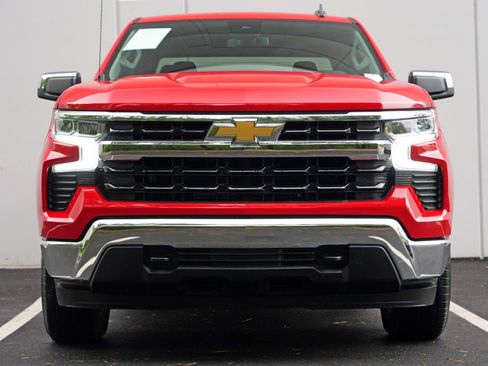 Used 2023 Chevrolet Silverado 1500 LT AWD/4WD image 6