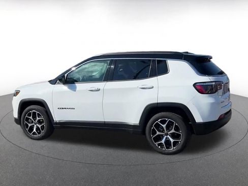 Used 2025 Jeep Compass Limited AWD/4WD image 9