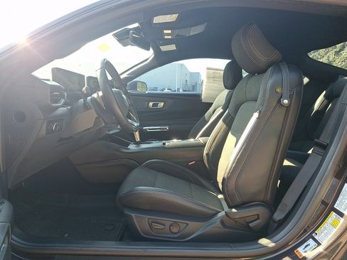 Used 2024 Ford Mustang GT RWD image 13