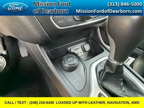 Used 2018 Jeep Cherokee Overland AWD/4WD image 35