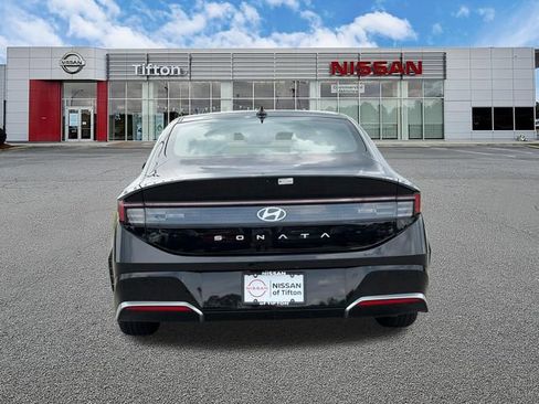 Used 2025 Hyundai Sonata SEL FWD image 6