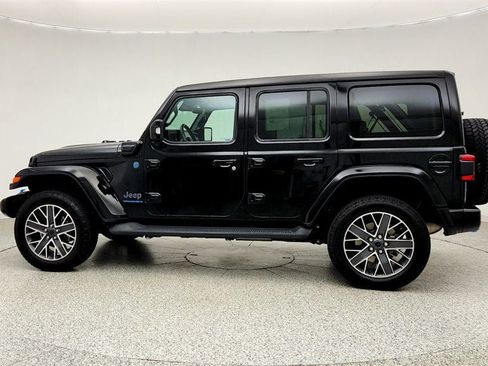 Used 2024 Jeep Wrangler High Altitude AWD/4WD image 8