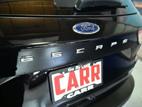 Used 2020 Ford Escape Titanium w/ Titanium Premium Package 2.0 image 15