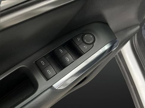 Used 2024 Chevrolet Traverse LT w/ Midnight/Sport Edition image 30