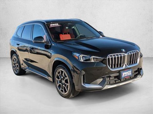 Used 2025 BMW X1 xDrive28i w/ Technology Package image 3
