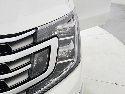 Used 2021 Ford Expedition Limited image 16