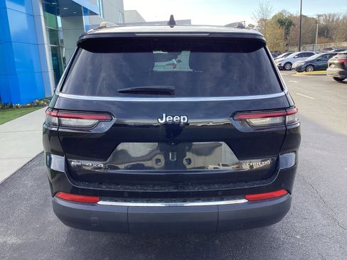 Used 2022 Jeep Grand Cherokee L Laredo w/ Luxury Tech Group I image 3