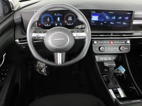 Certified 2026 Hyundai Tucson SE FWD image 8