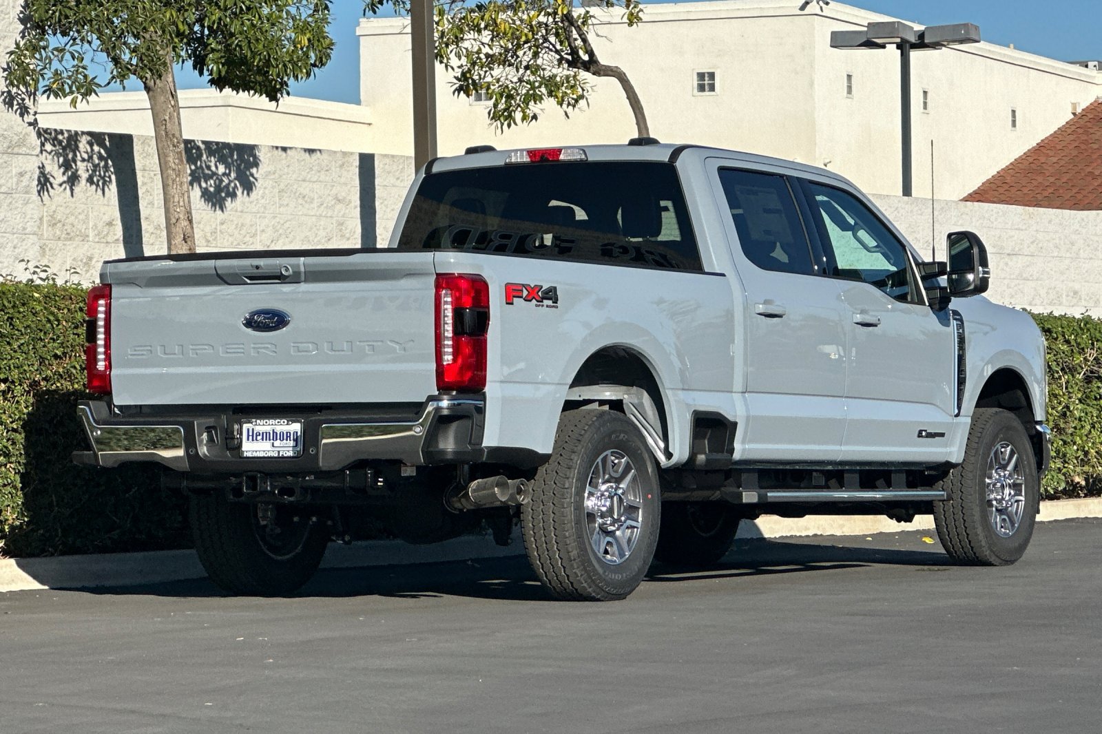New 2026 Ford F250 Lariat w/ FX4 Off-Road Package AWD/4WD image 4