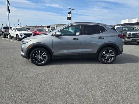 Used 2023 Buick Encore GX Select image 8