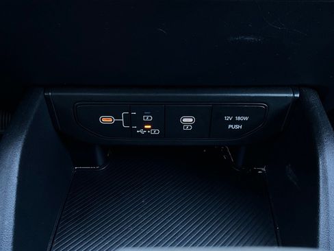 Used 2025 Kia K4 LXS image 25