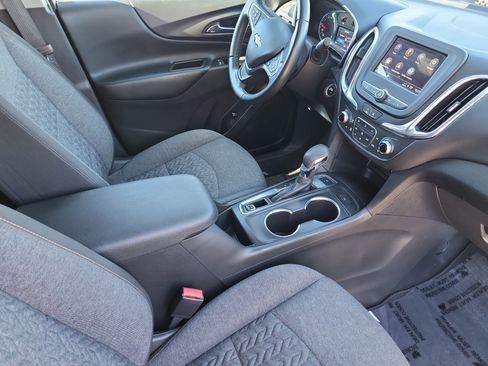 Used 2023 Chevrolet Equinox LT image 19