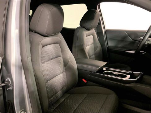 Used 2025 Chevrolet Equinox LT image 7