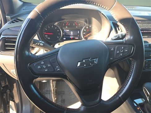 Used 2022 Chevrolet Equinox RS w/ LPO, Floor Liner Package image 13