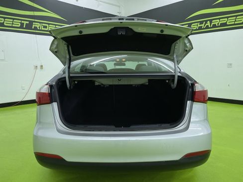 Used 2015 Kia Forte LX w/ Popular Package image 9