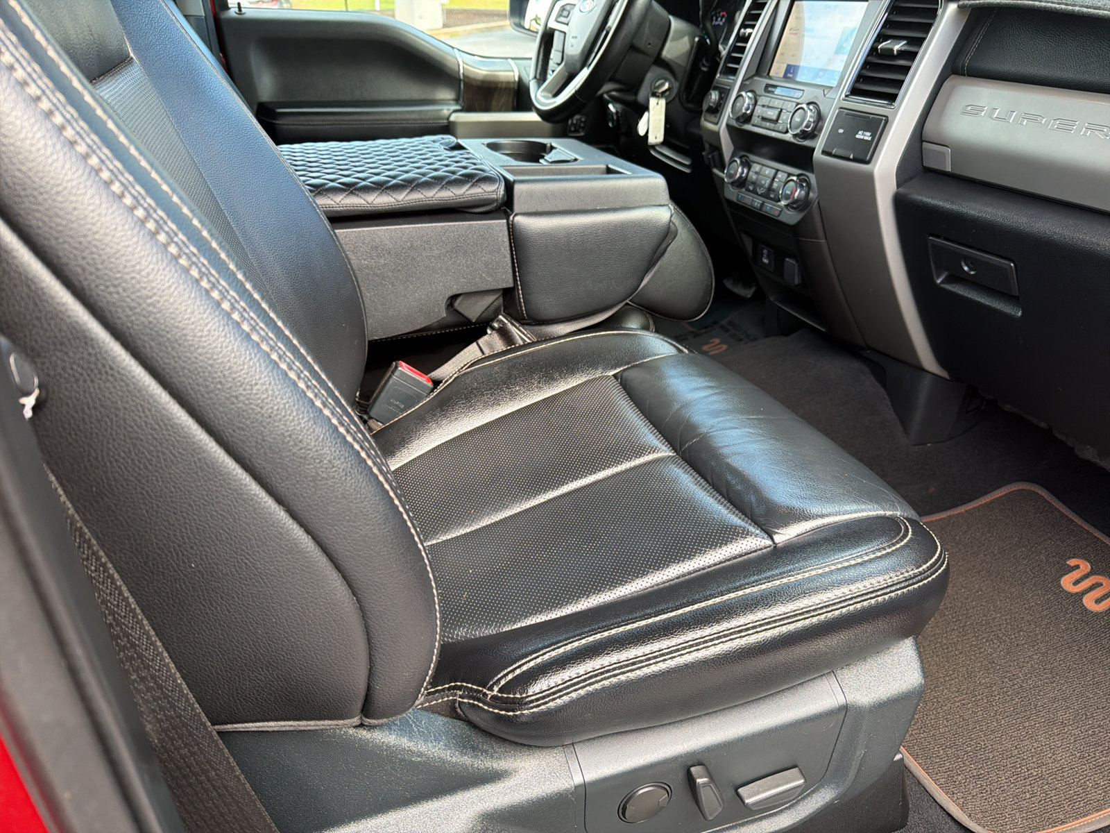 Used 2021 Ford F350 Lariat w/ Lariat Value Package AWD/4WD image 24