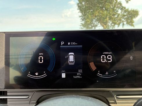 Used 2026 Hyundai Kona SEL Sport FWD image 34