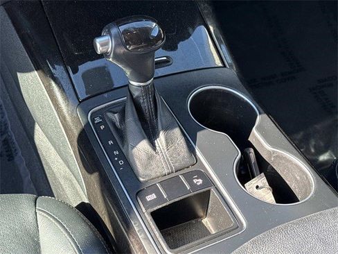 Used 2017 Kia Sorento EX w/ EX V6 Premium Package image 22