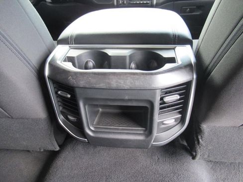 Used 2024 RAM 3500 Big Horn w/ Sport Appearance Package AWD/4WD image 20