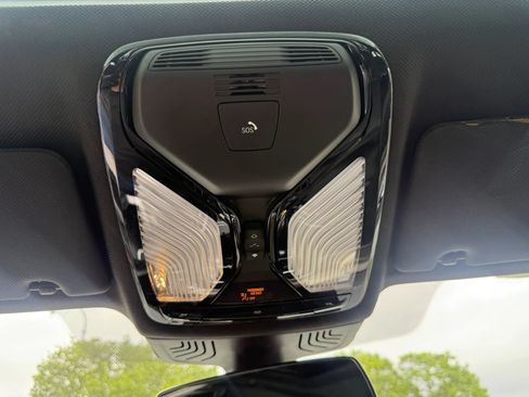 Used 2019 BMW 530i w/ Convenience Package RWD image 46