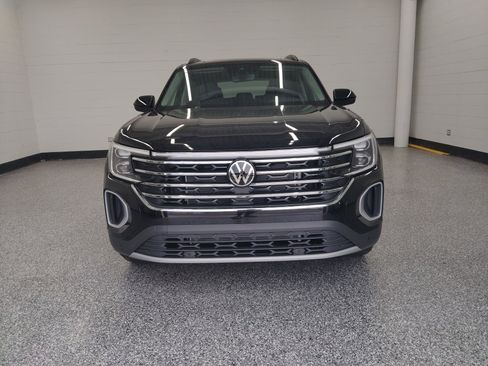 New 2026 Volkswagen Atlas SE image 2