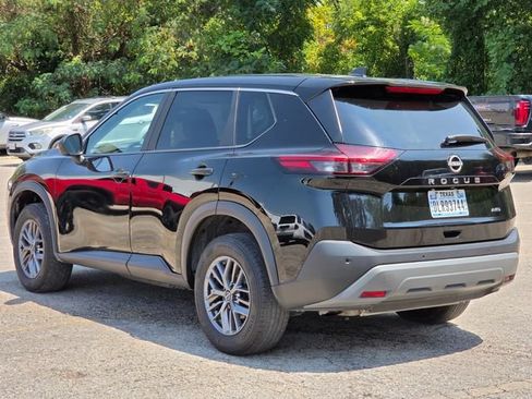 Used 2023 Nissan Rogue S AWD/4WD image 7