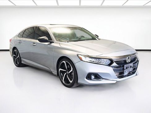 Used 2022 Honda Accord Sport image 3