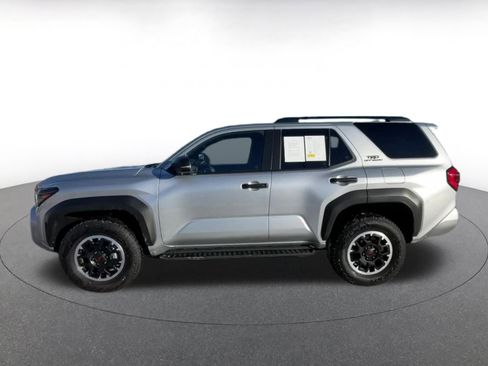 Used 2025 Toyota 4Runner TRD Off-Road image 9