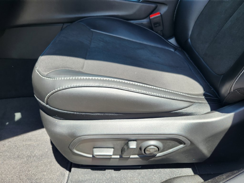 New 2026 Jeep Grand Cherokee Altitude AWD/4WD image 23