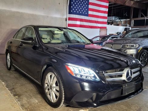 Used 2019 Mercedes-Benz C 300 Sedan image 4