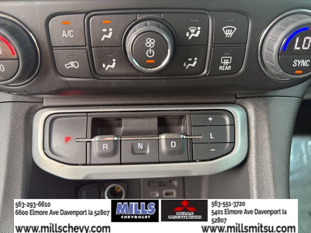 Used 2023 GMC Acadia SLT w/ Preferred Package FWD image 17
