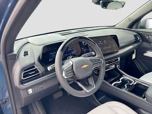 New 2026 Chevrolet Traverse High Country w/ LPO, Floor Liner Package image 9