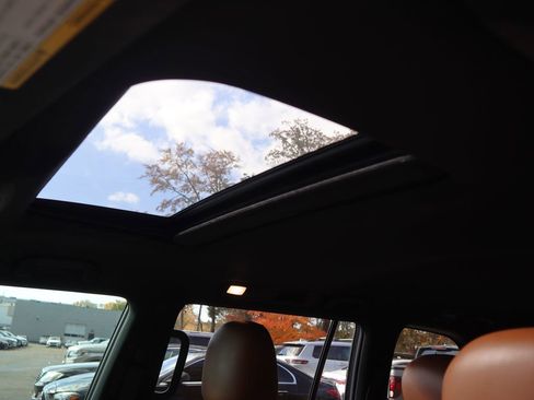 Used 2024 INFINITI QX80 Sensory image 14