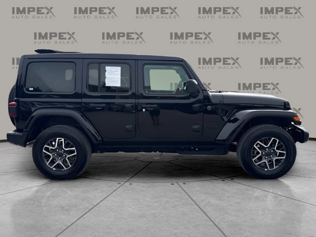 Used 2026 Jeep Wrangler Unlimited Sahara AWD/4WD image 6