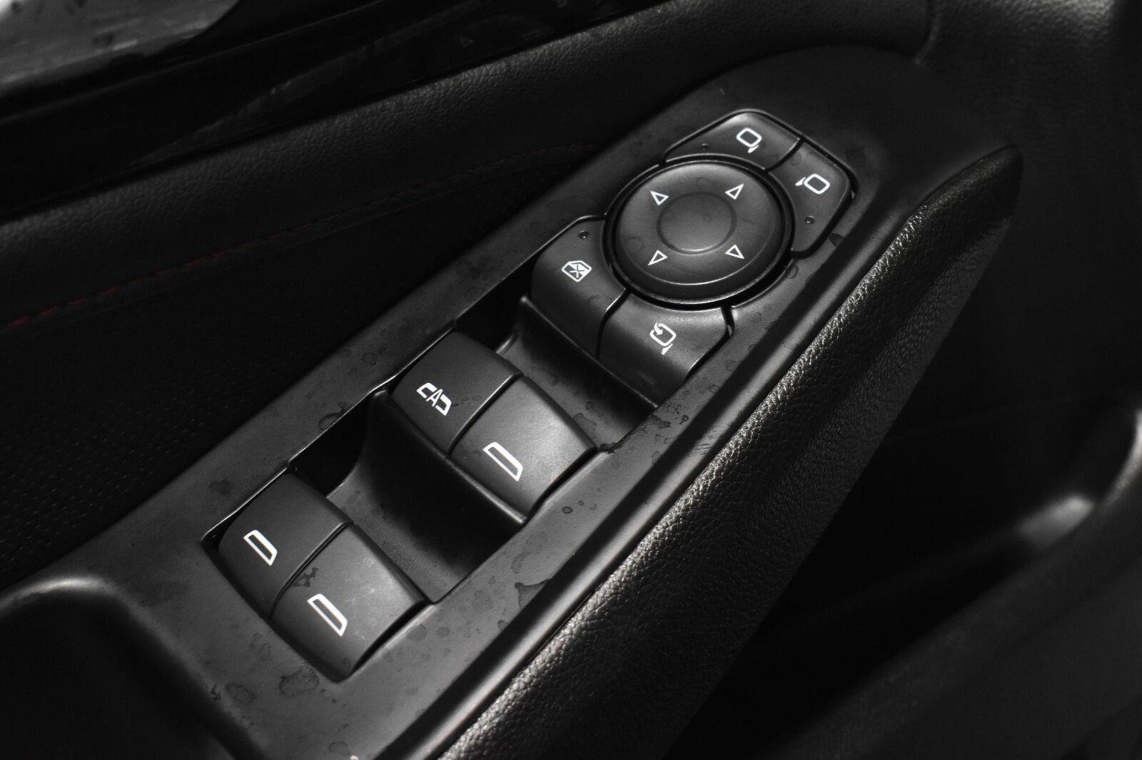 Used 2023 Chevrolet Traverse RS w/ LPO, Floor Liner Package FWD image 11